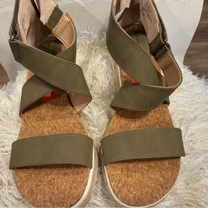 Adrienne Vittadini Khaki Sandals